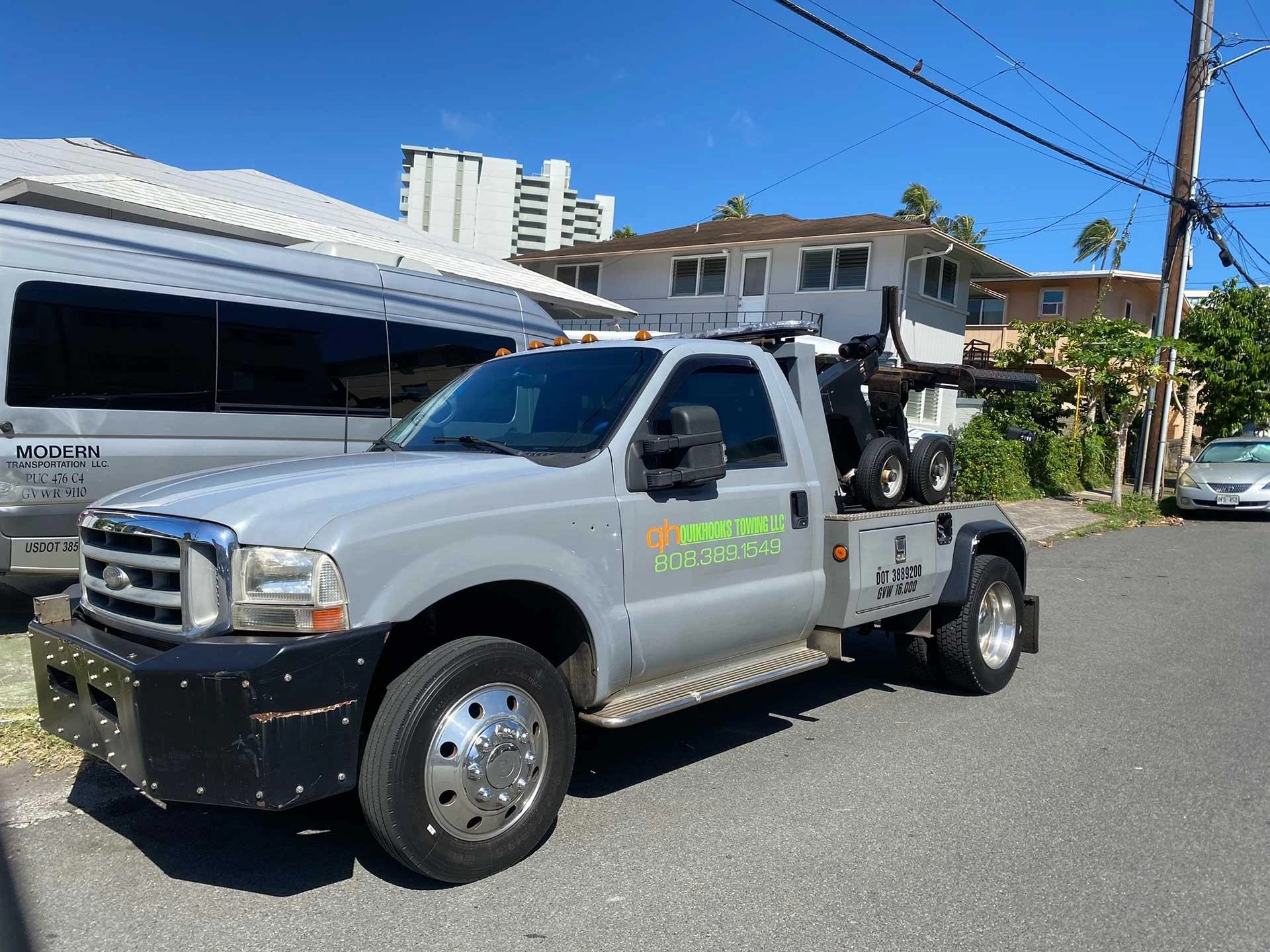 What Kinds of Services Do Towing Companies in Oahu Offer?