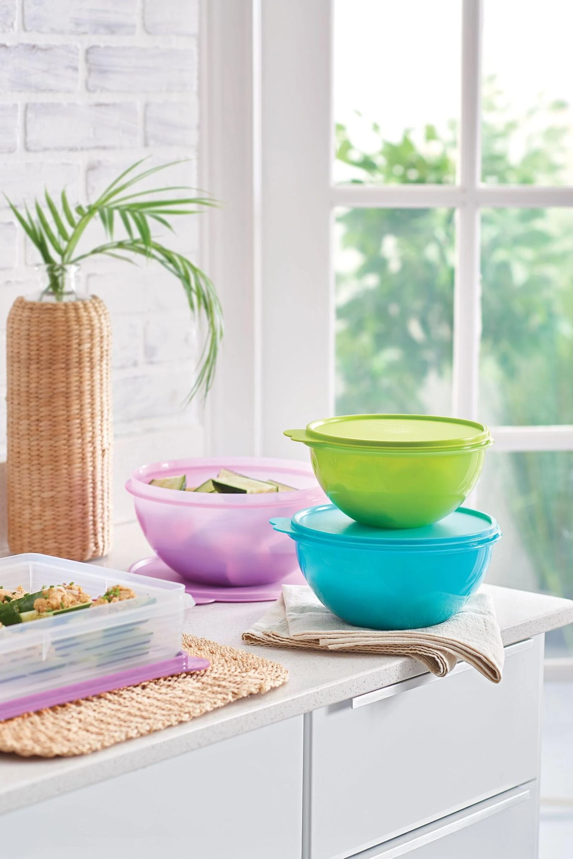 3 Summertime Occasions Where Durable Plastic Plates Come in Handy