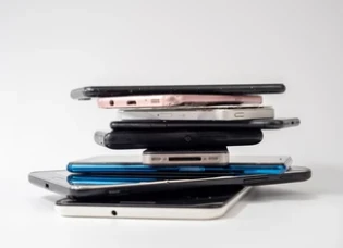 Mobile Phones in Pakistan: Where Style Meets Functionality