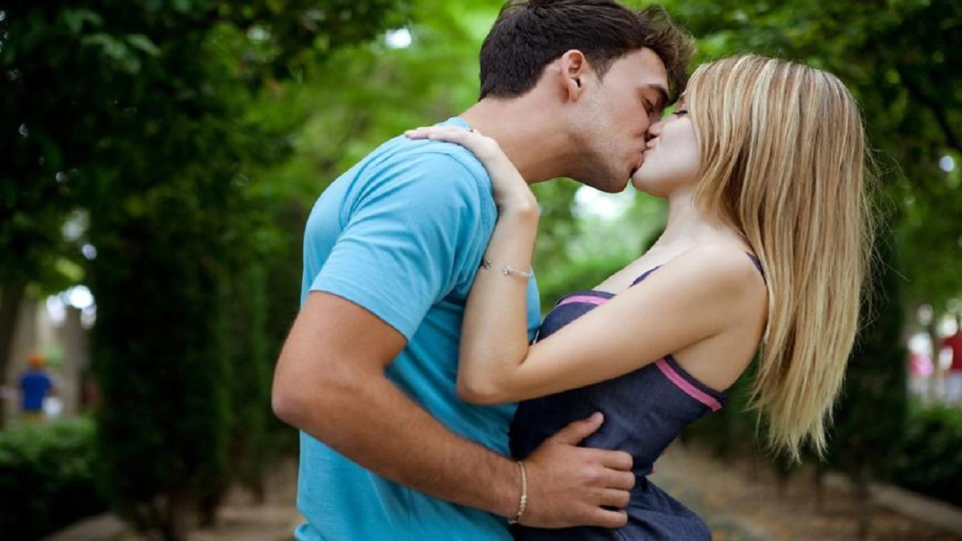 Empowering Connections: The Rise of Social Media Girls Forums