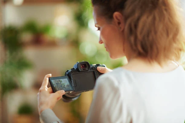 The Power of Pixels: Transforming Home Interiors into Art