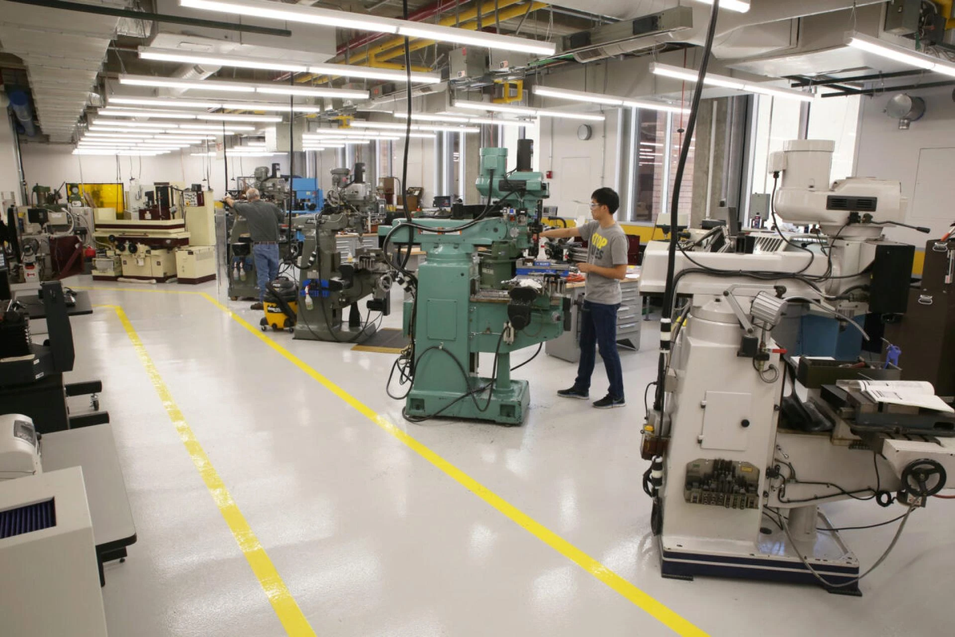 What Is A CNC Machine Shop?