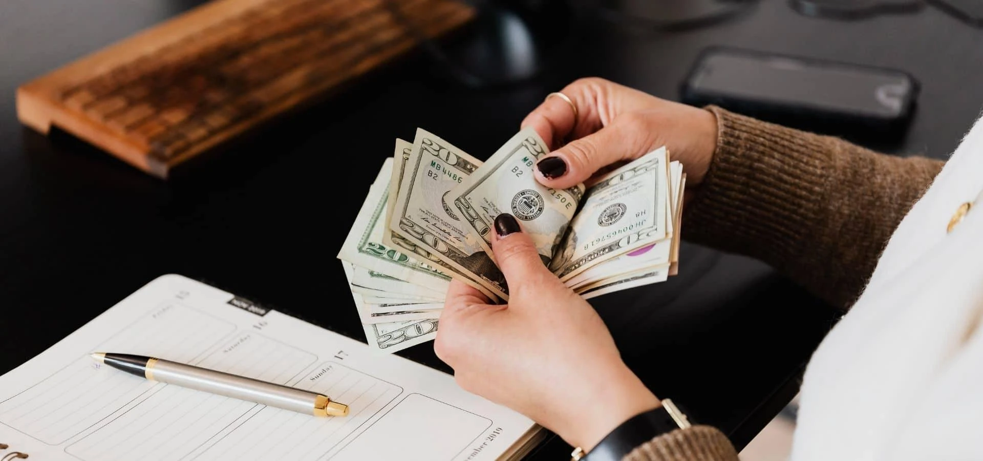 52 week money challenge: how to save $5000 this year