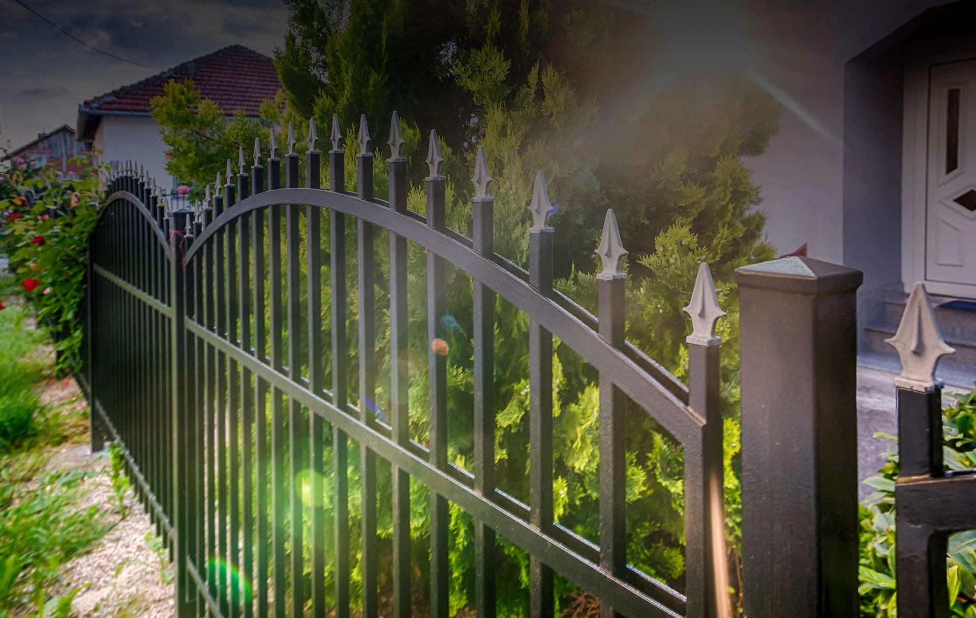 5 Tips For Choosing The Right Residential Fence Company