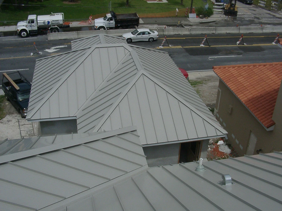 How to Prevent Leaking Metal Roof