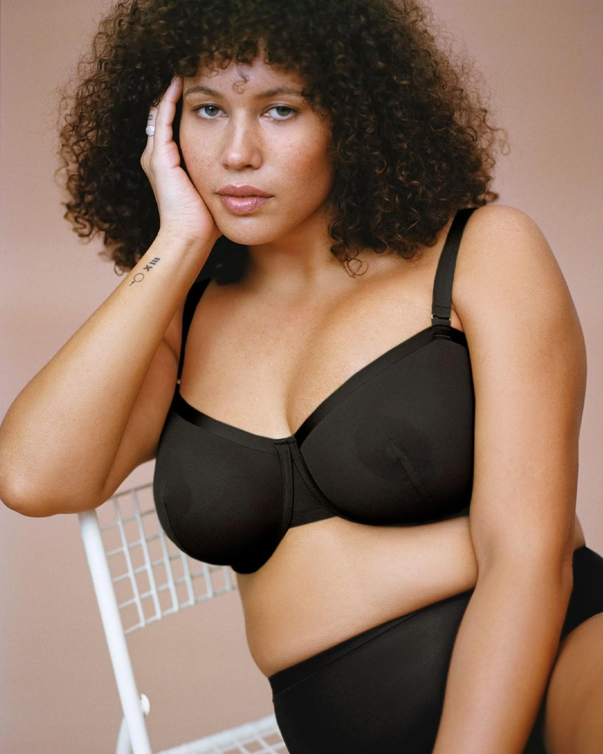 How to Create an Exciting Capsule Wardrobe for Your Intimates