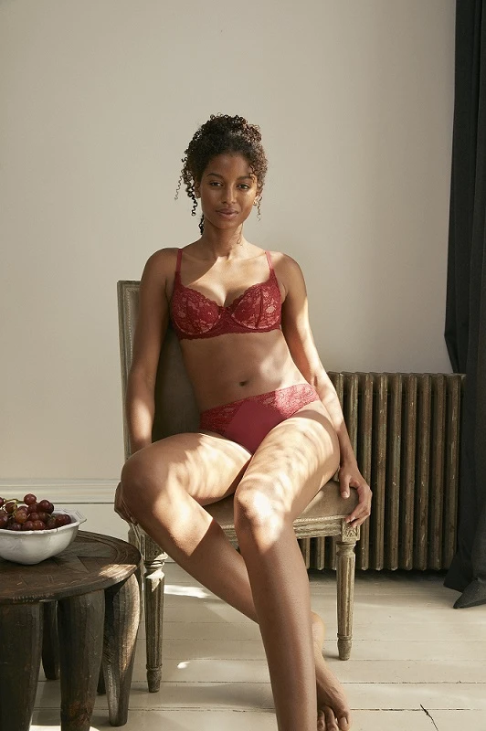 Tips for Styling Your Lingerie Into Spring Outfits