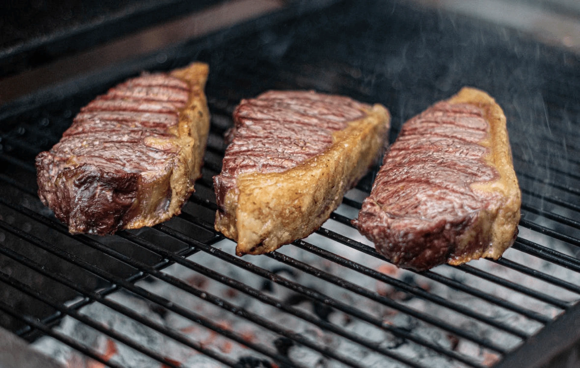 8 Best Gas Grills for the Holidays