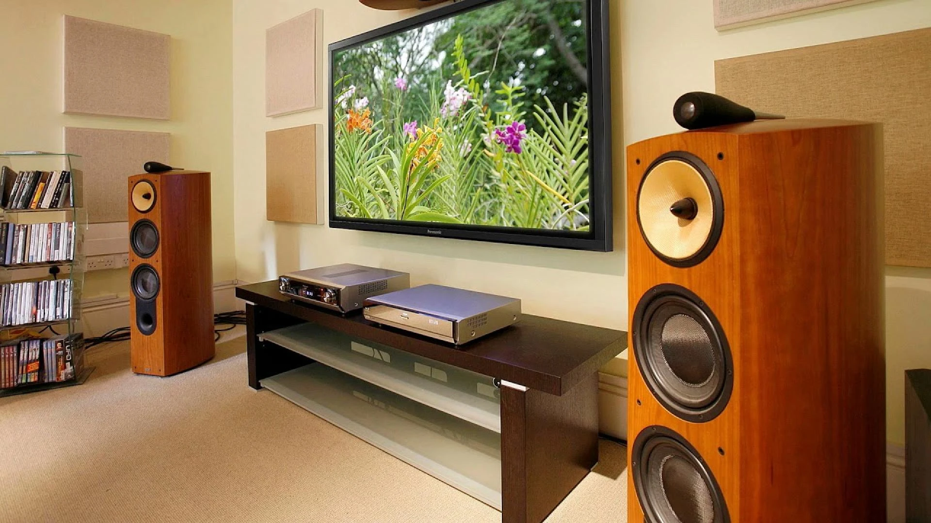 A Comprehensive Guide to Choose the Best Audio Shop