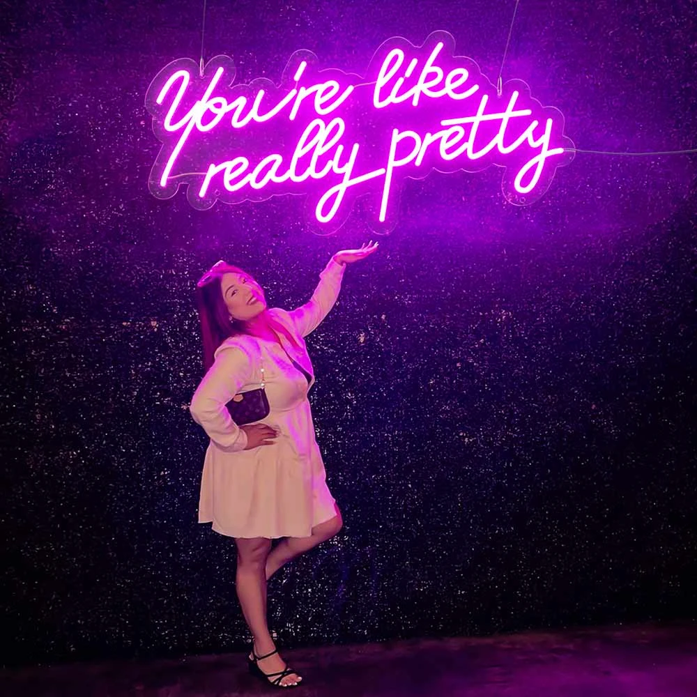 Tips of Choosing Neon Signs For Room Decoration