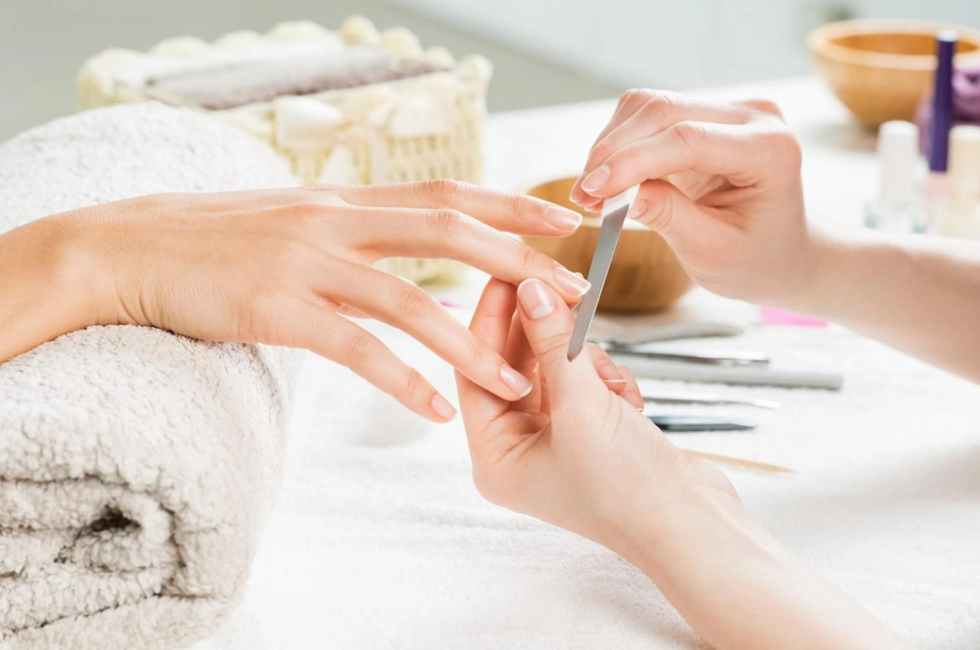 Find a Best Nail Salon in Brighton Online