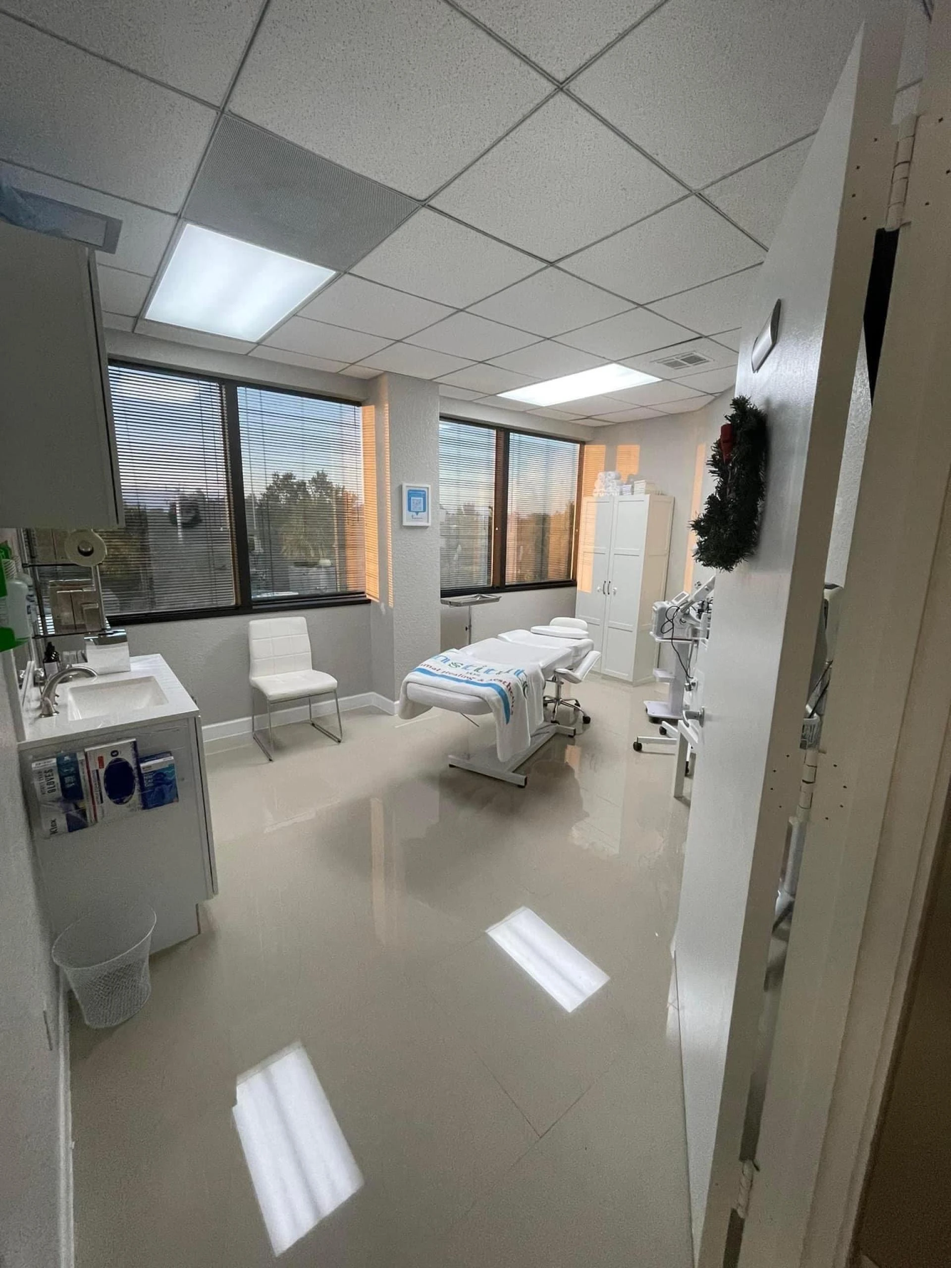 Guide to Choosing a Great Medical Aesthetics Clinic in Florida