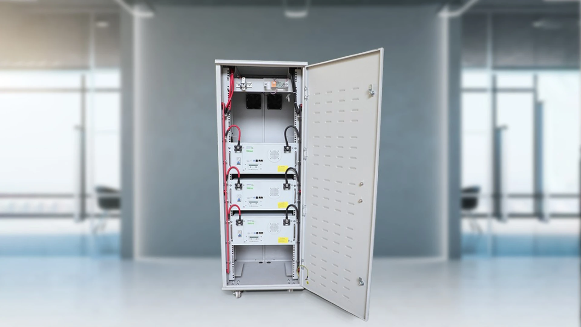 Looking for a buyer’s guide to buy the best inverter battery for home &amp; business?