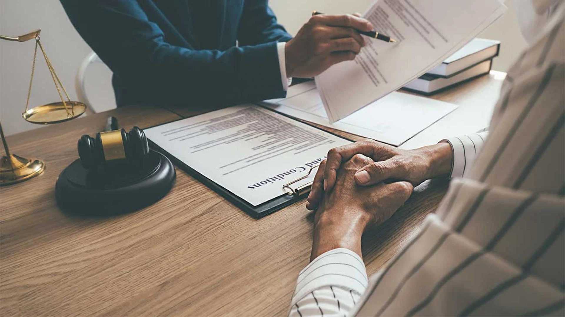 Maximizing Your Compensation: Working with a Bronx Injury Lawyer