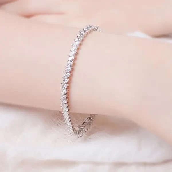 The Complete Guide To Tennis Bracelets