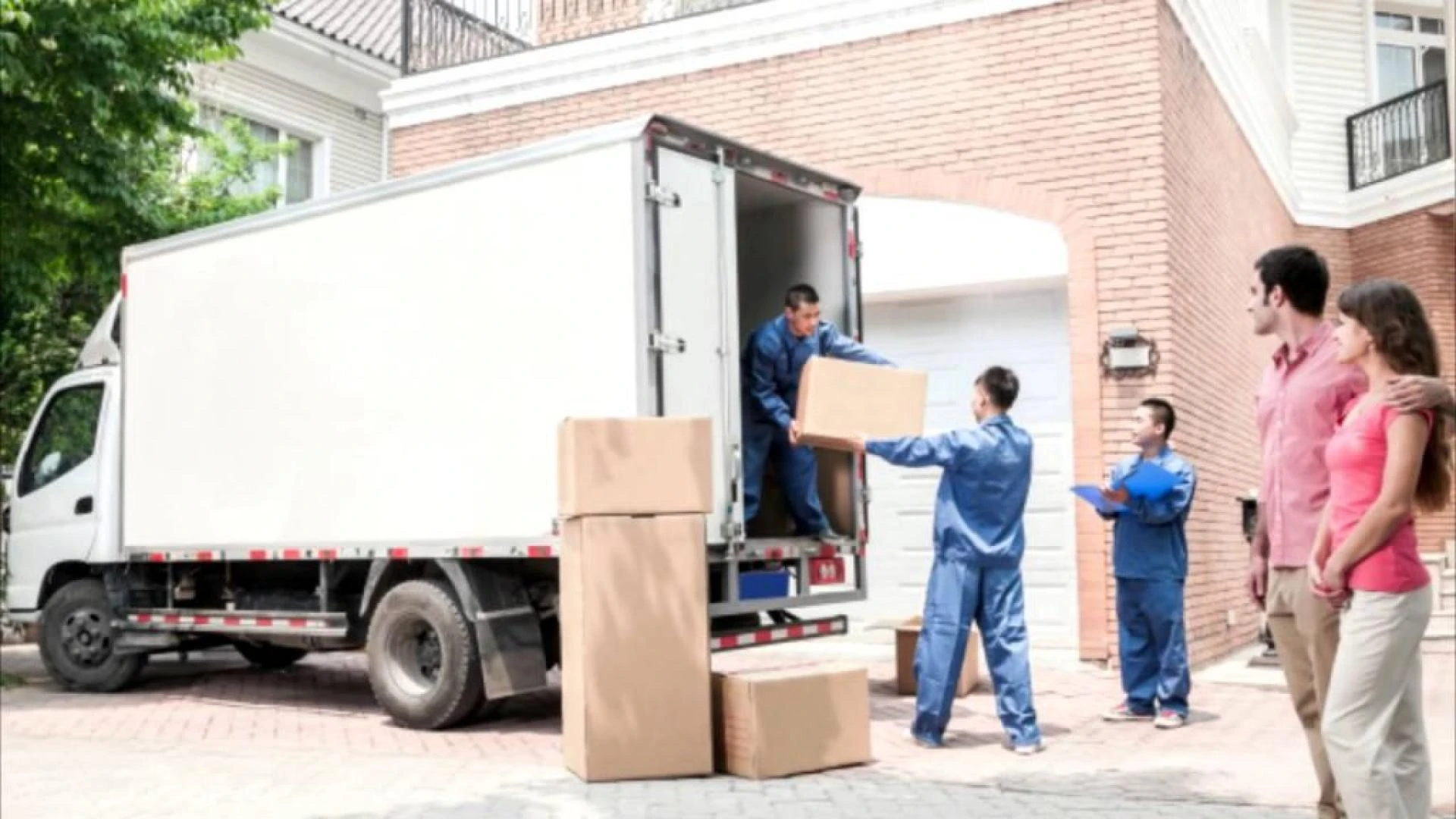 Features of the Best Movers and Packers in Dubai