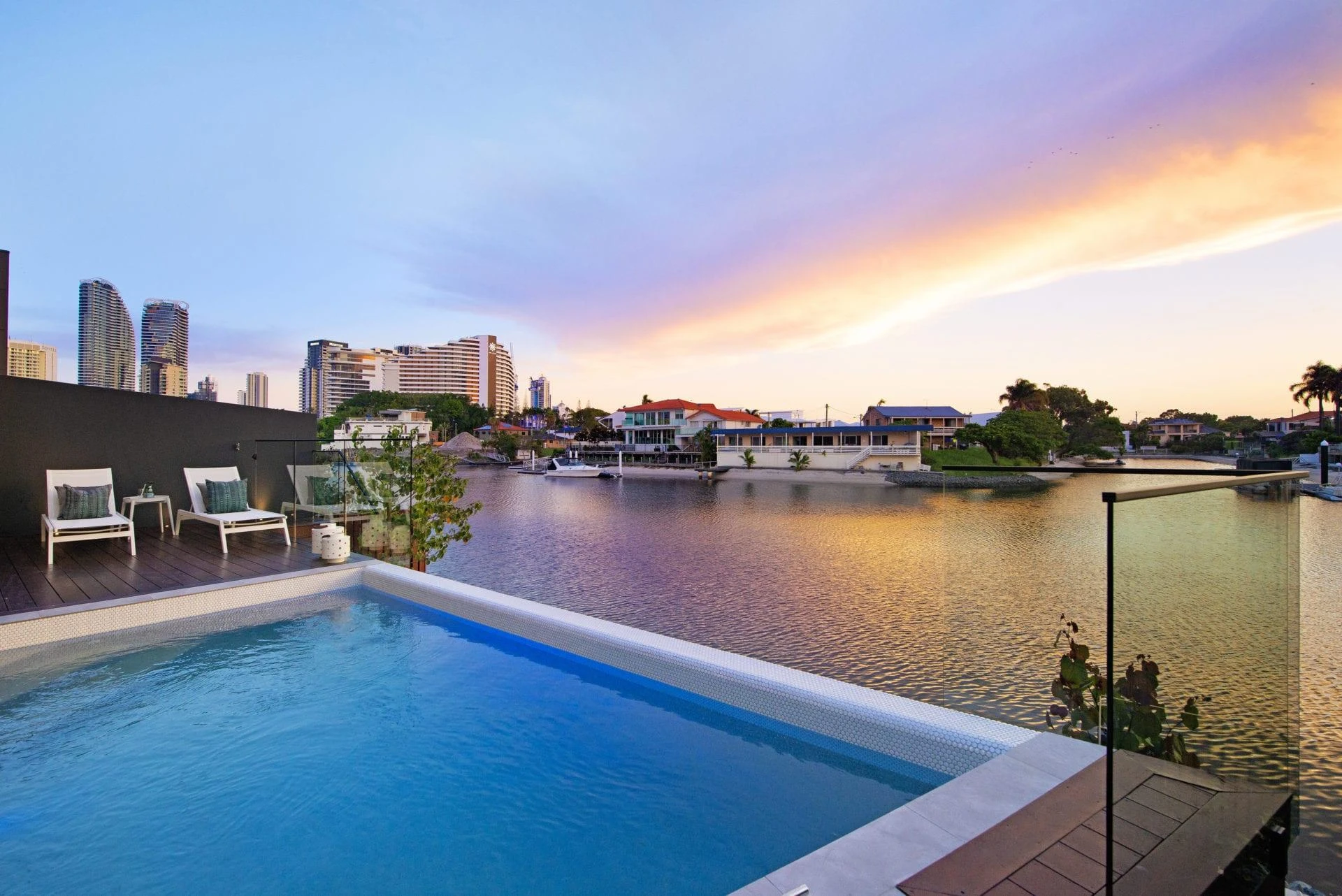 How Real Estate Agent Can Help You Buy Right Property In Australia