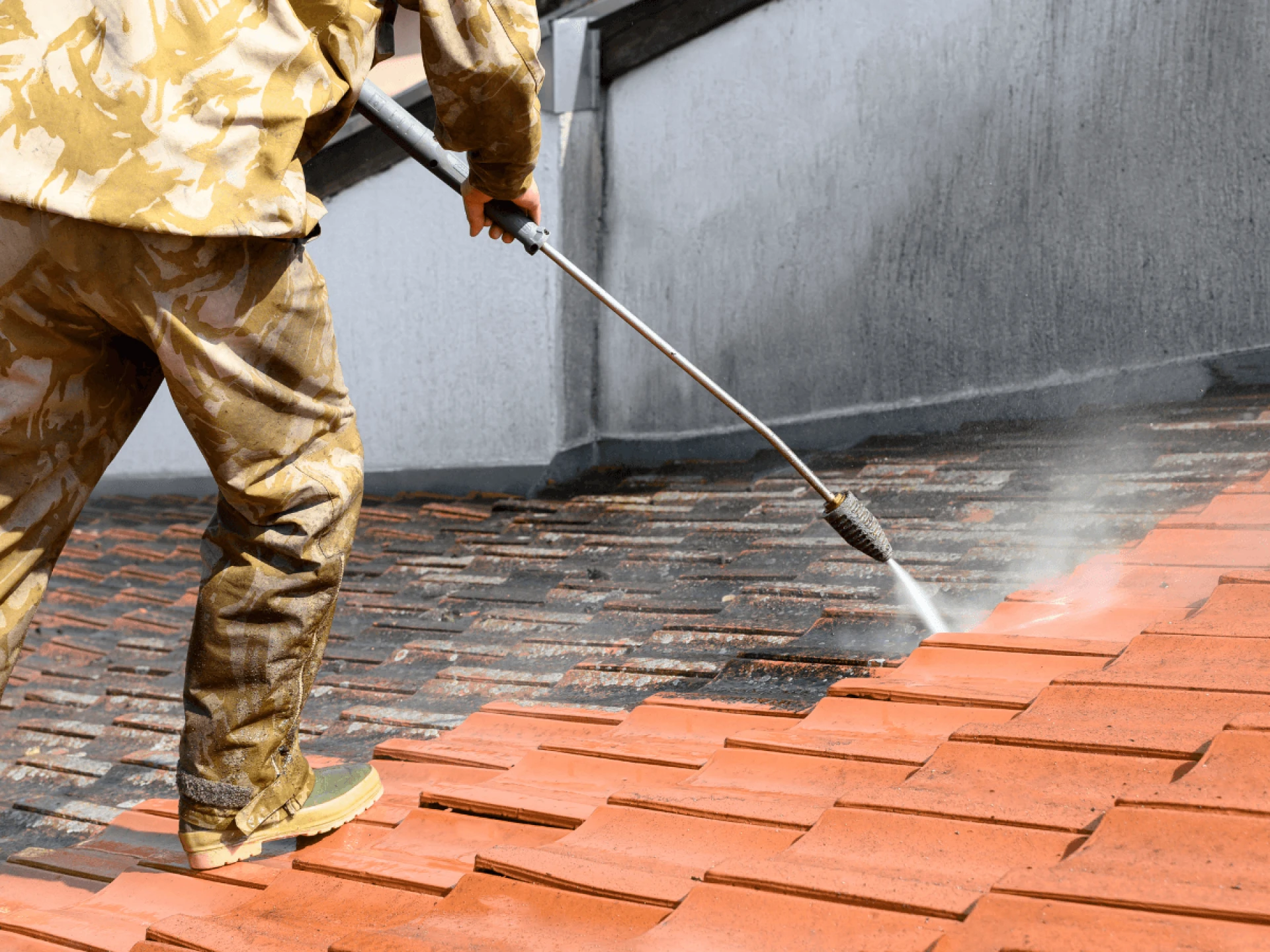 7 Surprising Uses for Pressure Washing Services in Fresno