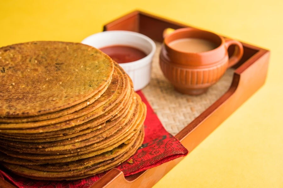 The Health Benefits And Recipe For Nachni Bhakri