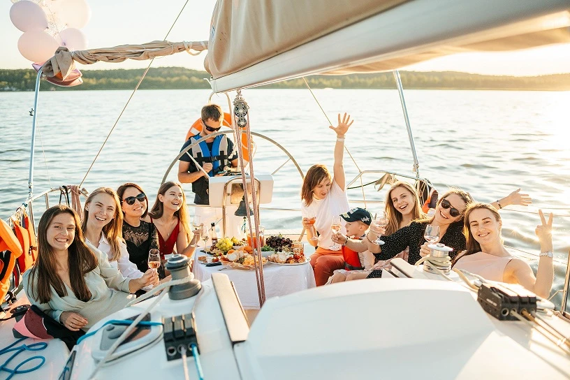 How To Start Organizing a Spectacular Yacht Party?