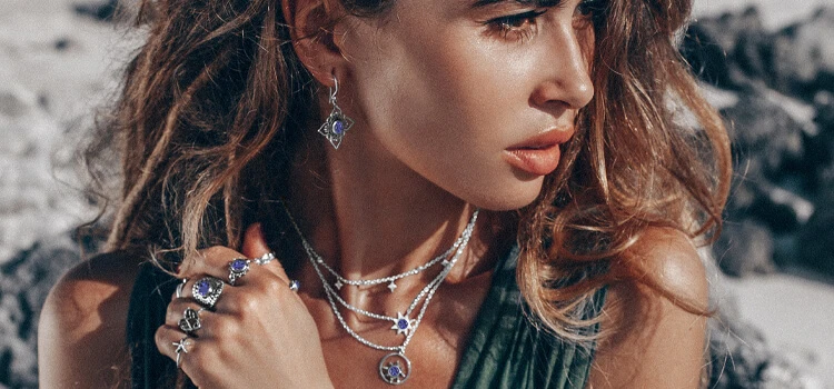 Top 5 Reasons why should you have a collection of Gemstone Jewelry