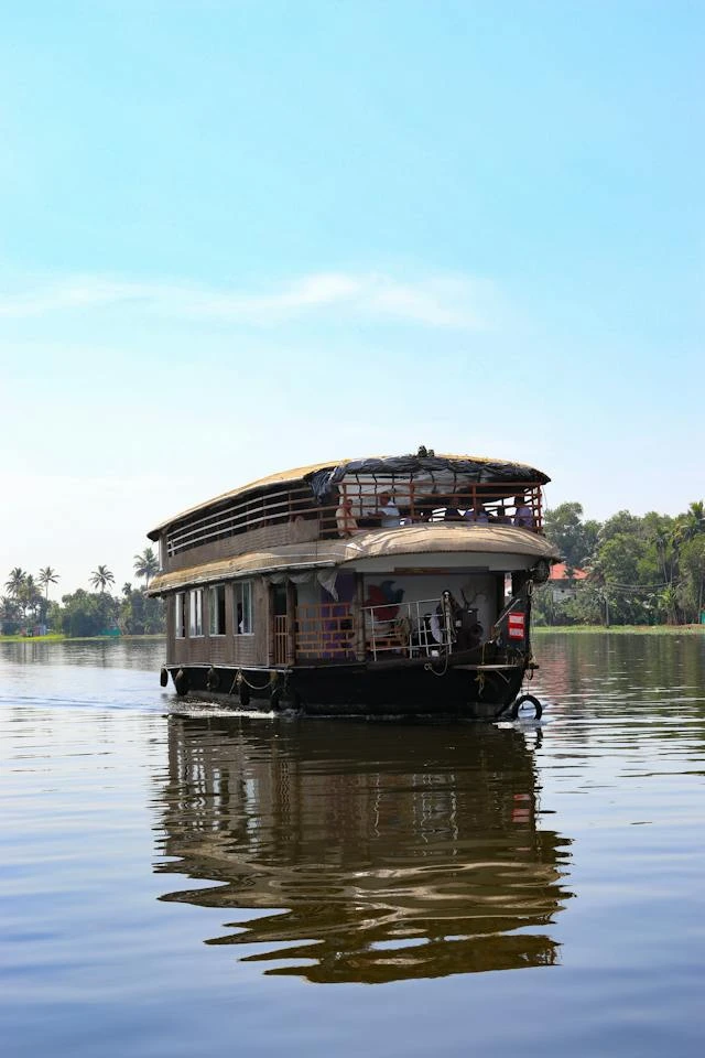 Tranquil Serenity Awaits: Exploring Kumarakom through Kerala.