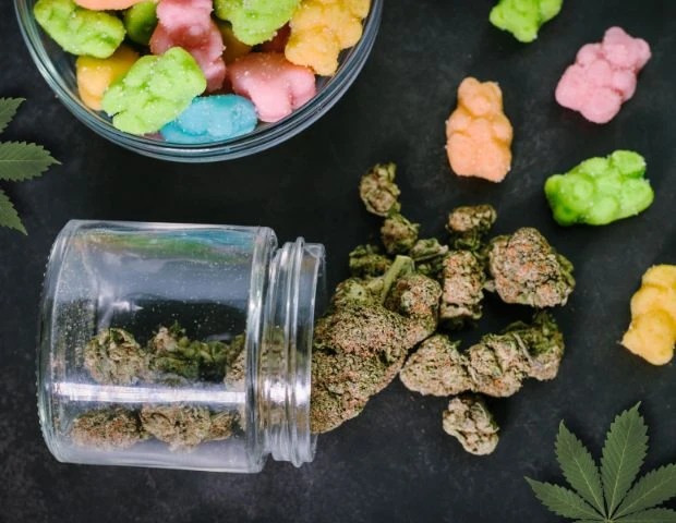 Exploring Specialty Marijuana Stores: Focus on CBD, Edibles, and More