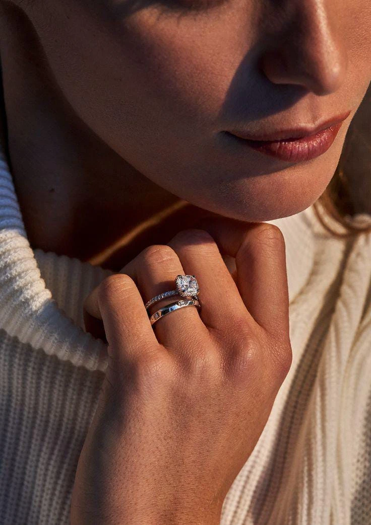 Heart Cut Engagement Rings