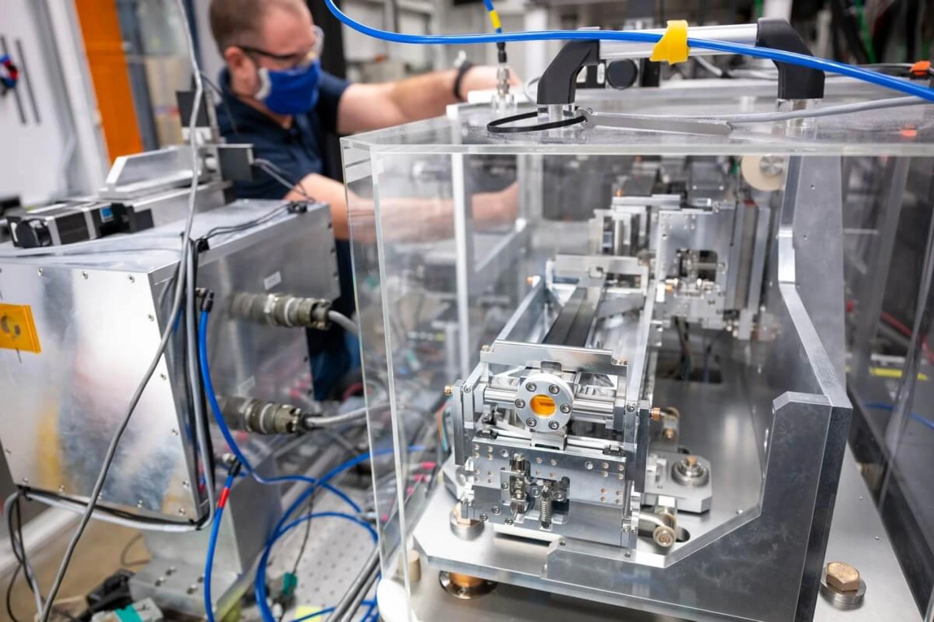 How The Plastic Injection Moulding Process Crafts Everyday Essentials