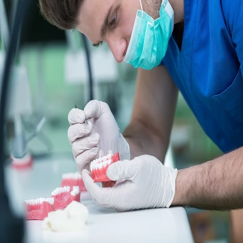 Get Rid Of Teeth Grinding And Snoring With Right Treatment From Specialists