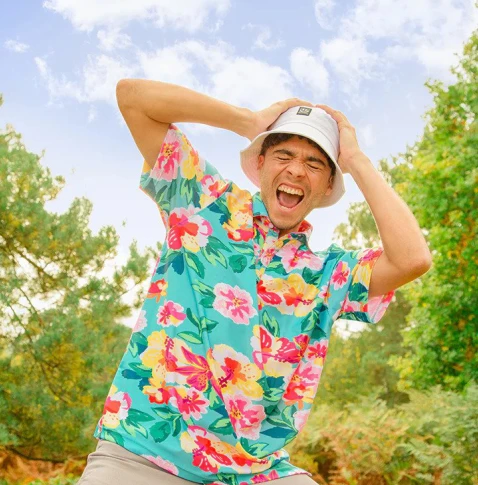 A Not-So-Short History of the Hawaiian Print