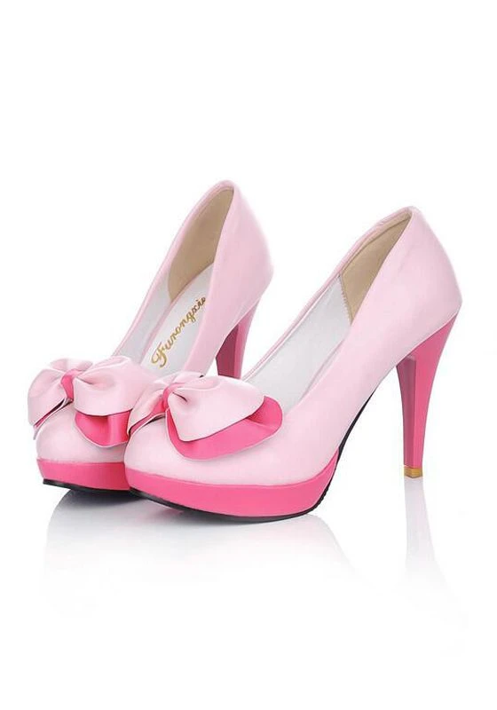 Footwear Forecast: Close-Toed Shoes Dominate the Fashion Scene