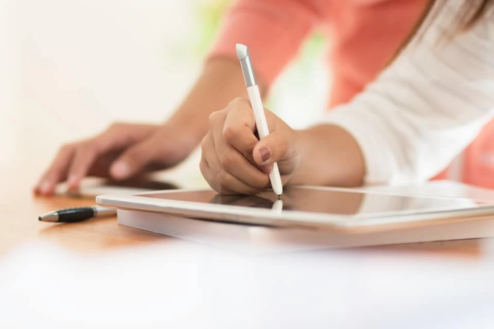 8 Amazing Benefits of Stylus Pen That Make You More Interactive