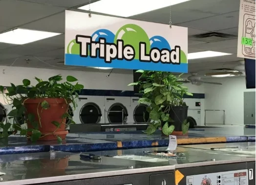 A New Rochelle Guide to Elevating Your Message with NYC Vinyl Printing