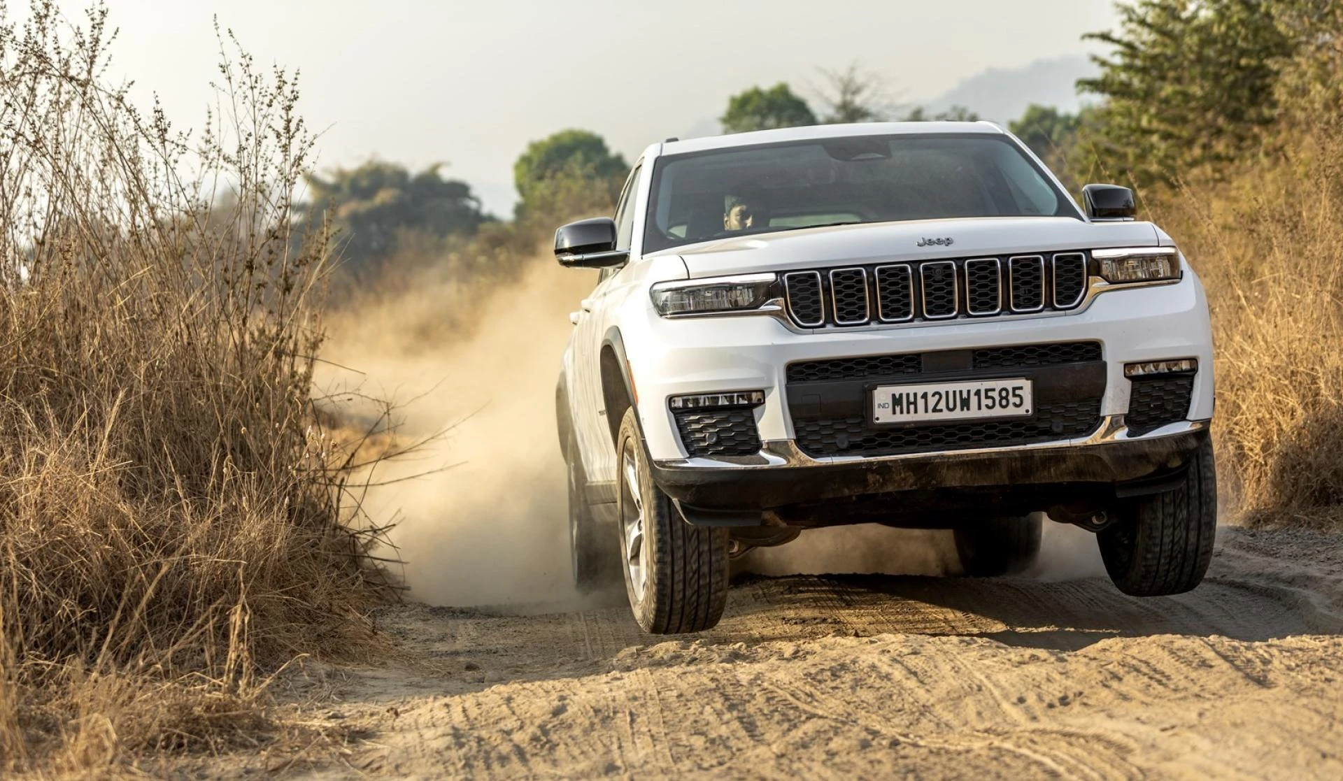 Jeep Grand Cherokee: The SUV that Redefines Luxury and Adventure