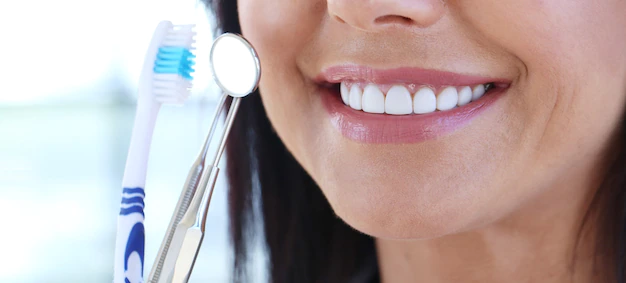 10 Reasons Why You Should Consider Teeth Whitening