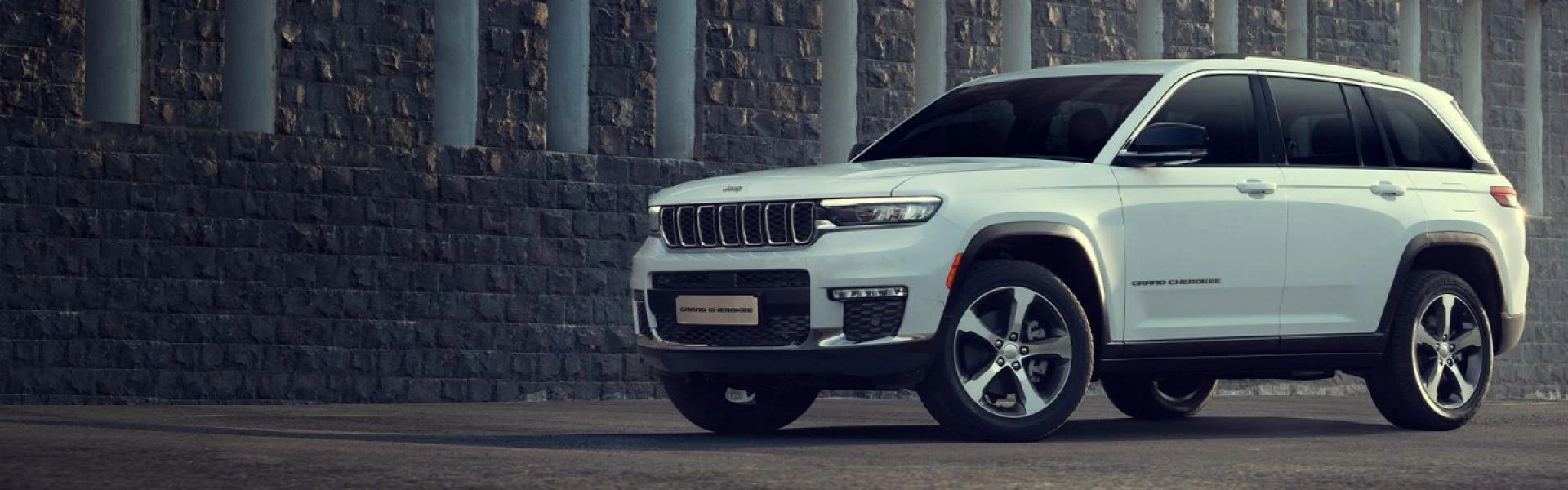 Jeep Grand Cherokee: A Guide to Its Variants