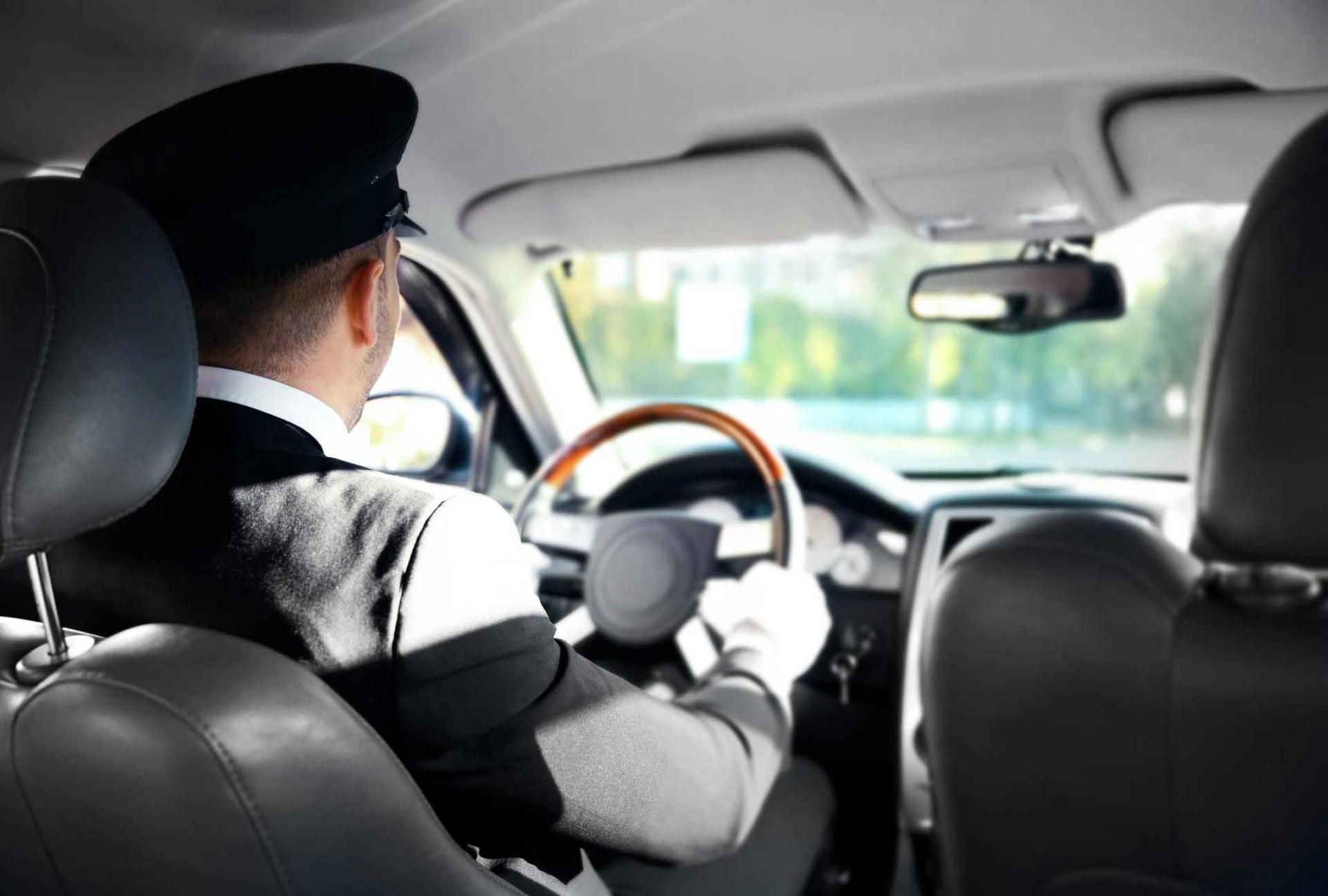 Get the quality services of Chauffeur Perth with Style
