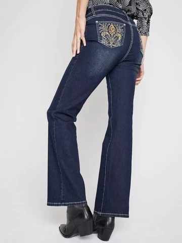 5 Ways to Dress Bell Bottom Jeans for Women
