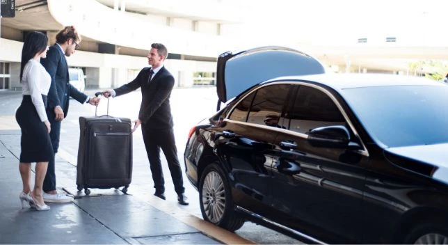 Benefits of Booking Detroit Airport Car Service in Advance