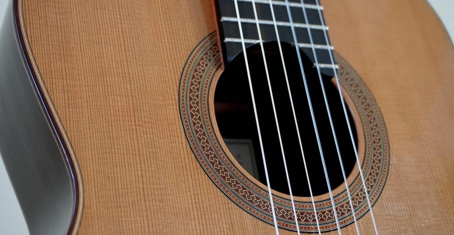 Best Como Acoustic Guitar Strings