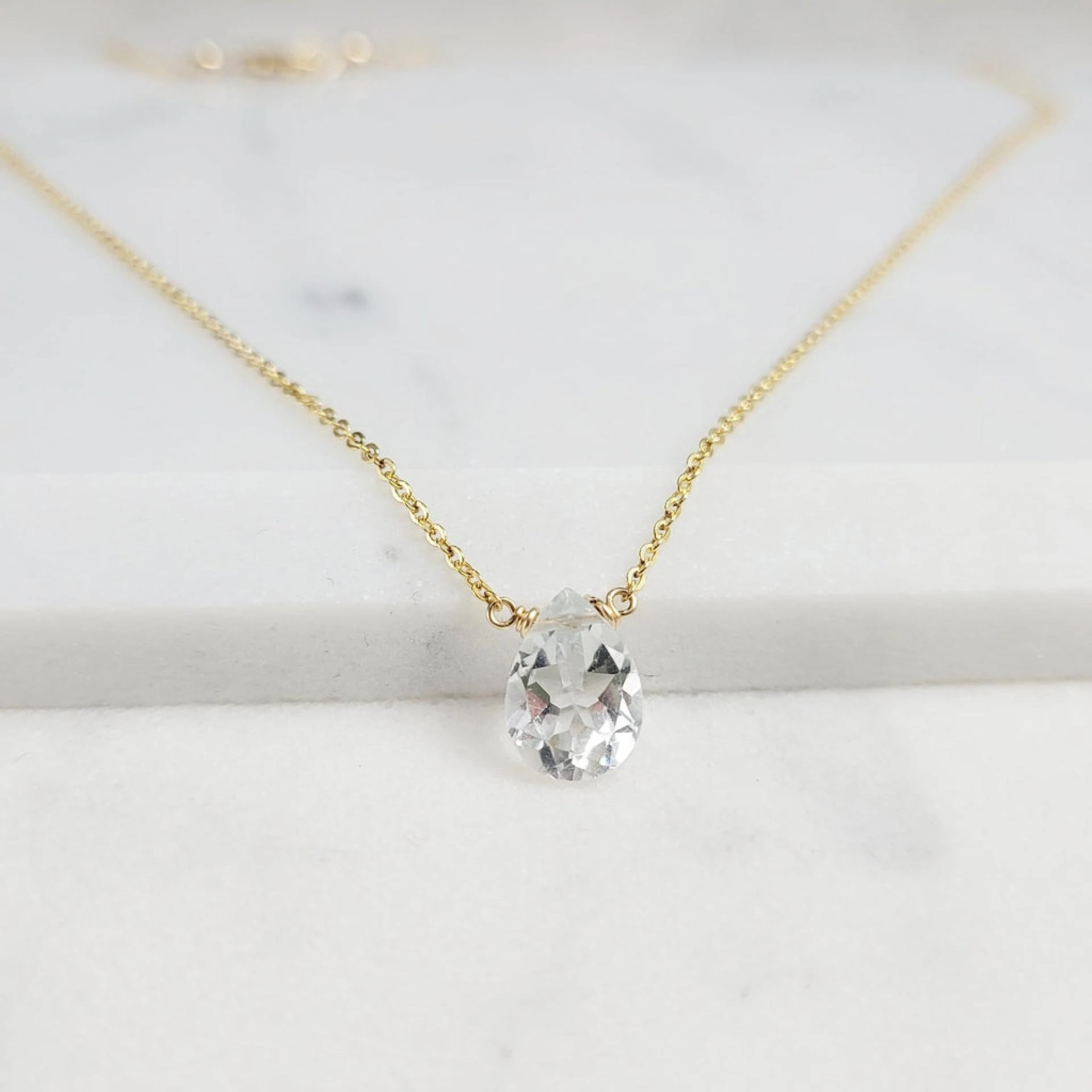 April Birthstone Jewelry: A Celebration of Elegance and Meaning