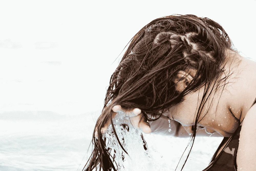 Dandruff vs. Scalp Psoriasis: Understanding the Differences for Effective Treatment
