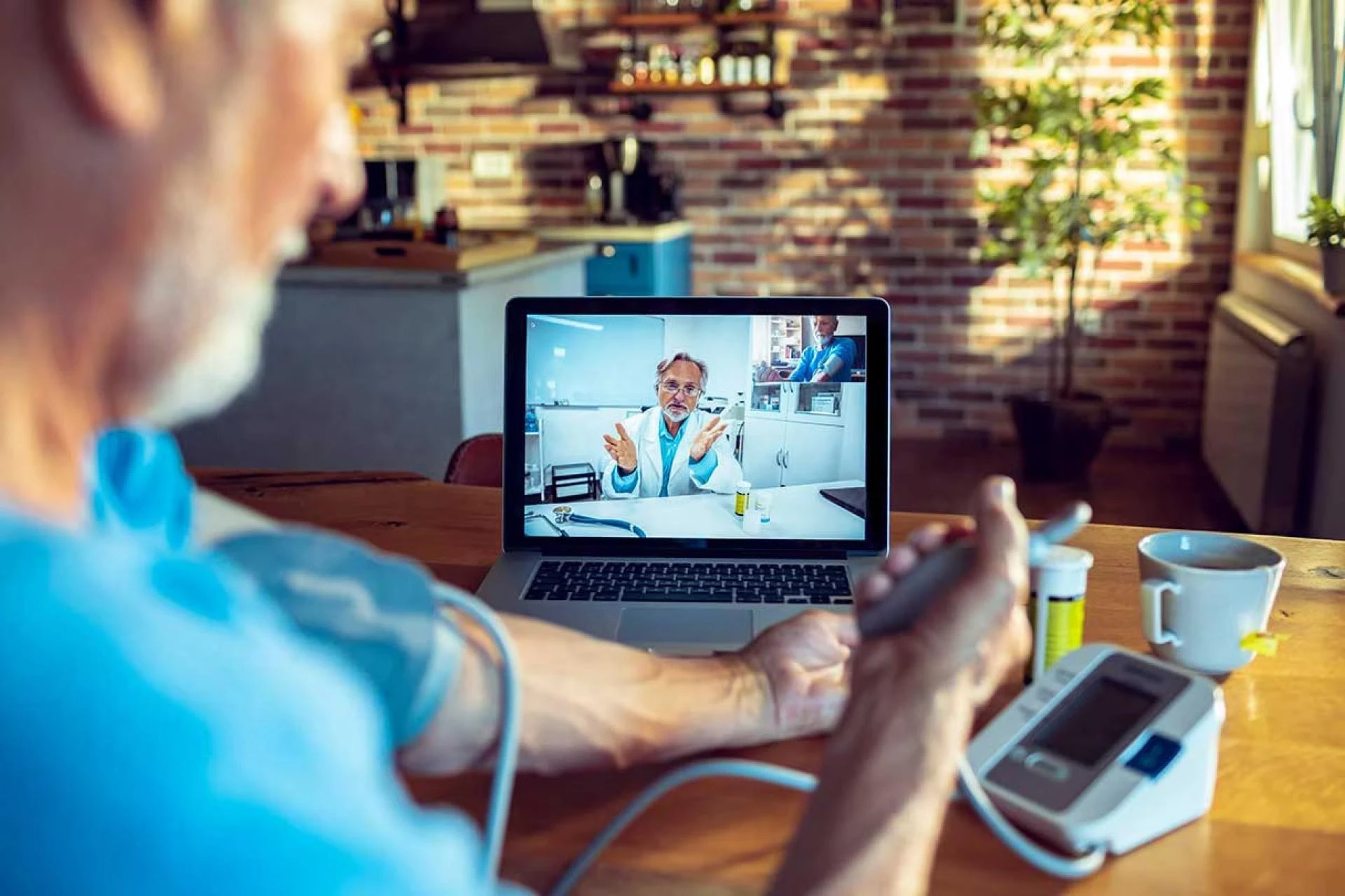 Telemedicine Platforms for Doctors: Revolutionizing Healthcare Delivery