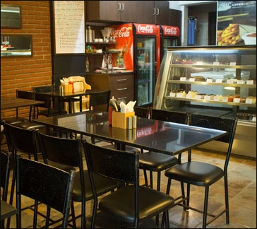 Discover the Best Café Cake Shop in Ahmedabad