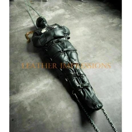 What Are the Benefits of Using a Leather Sleepsack?