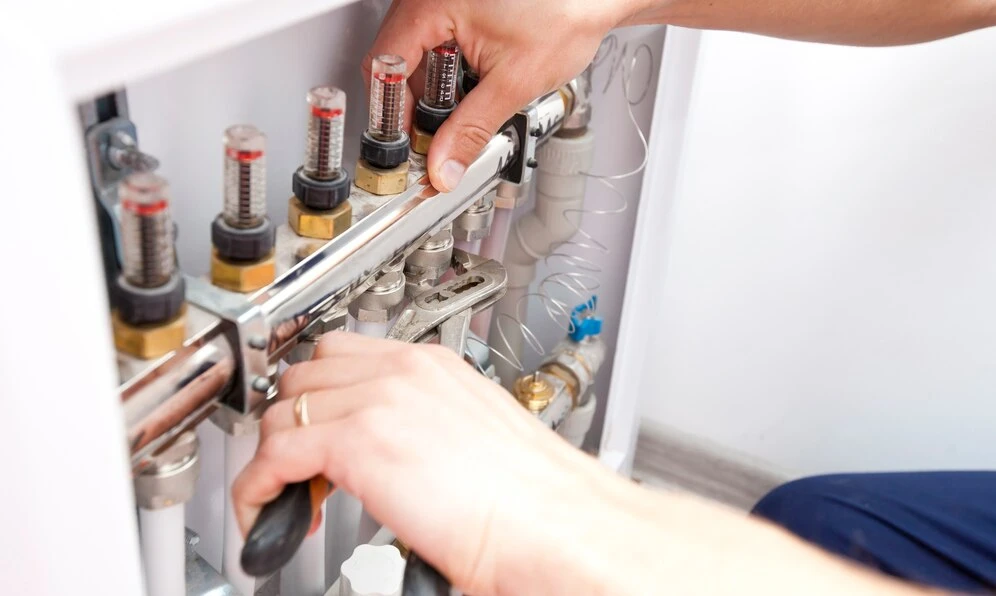 9 Expert Tips for Seamless Water Heater Replacements in Houston