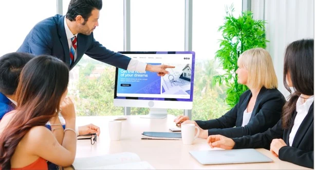 Top 10 Benefits of Having a Real Estate Website