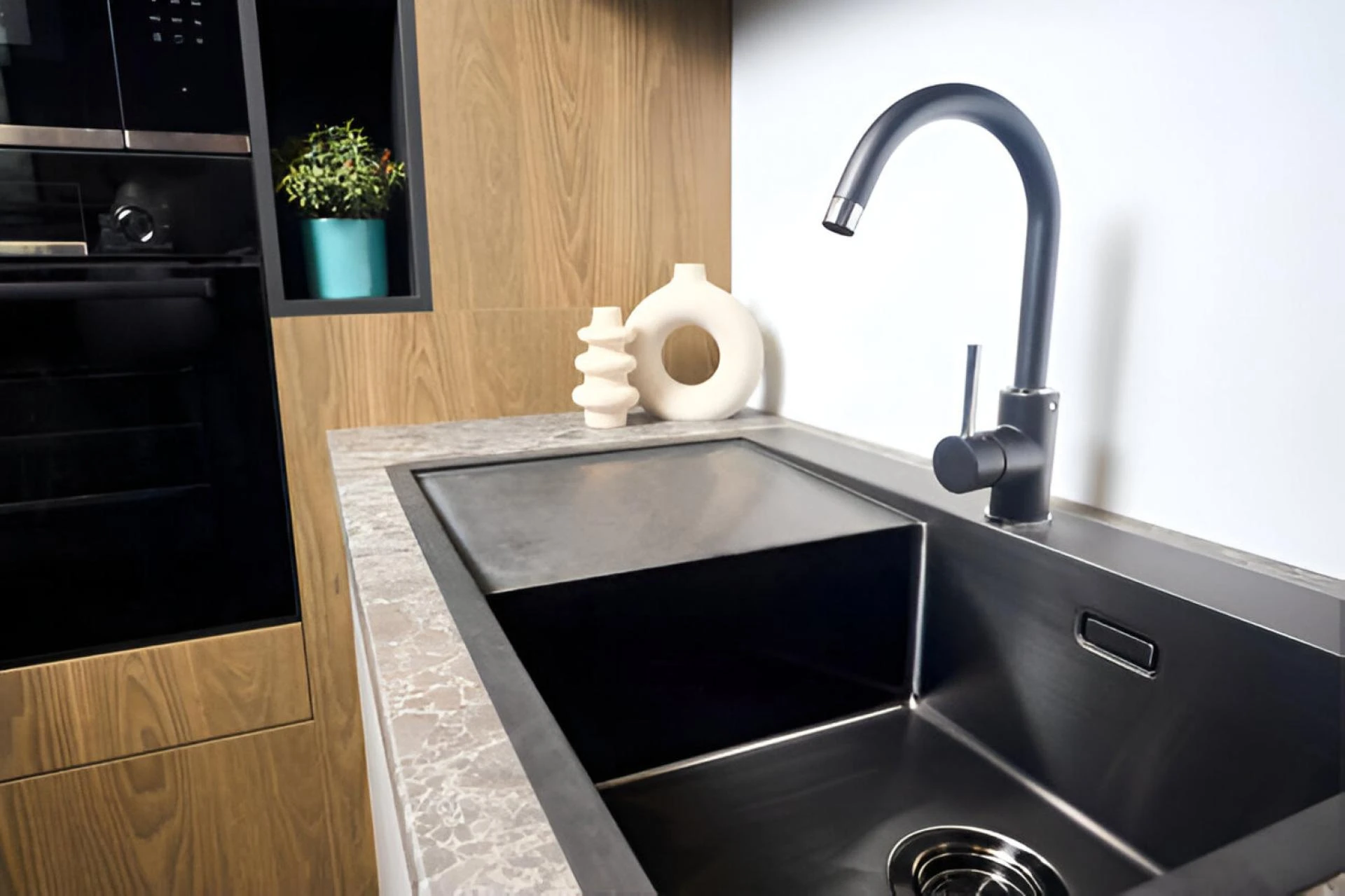Upgrade Your Kitchen sinks with High-Quality Sinks