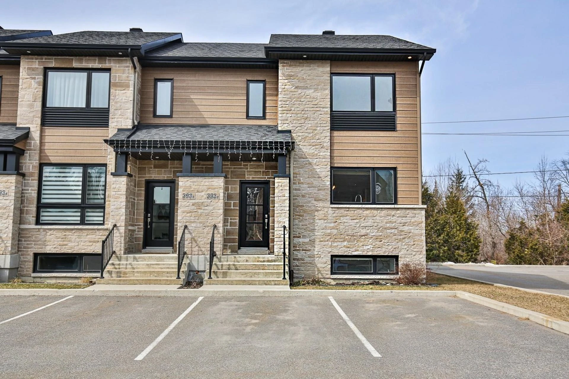 Exploring Opportunities in Ajman Real Estate Market Mixed-Use Retail Developments